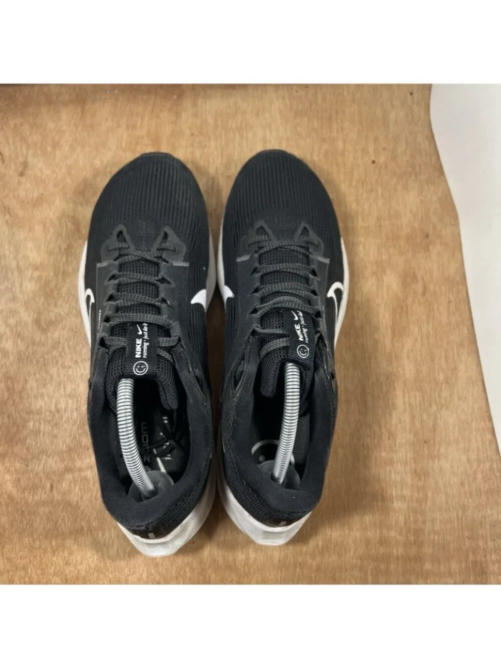 Nike Air Zoom Pegasus 40 Mens Size 10.5 Black White Running Sneakers DV3853-001